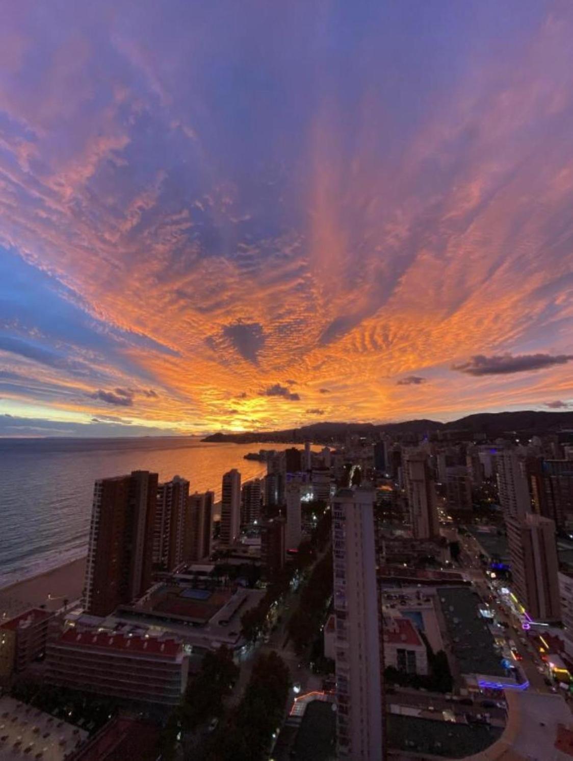 Apartment Seimar Benidorm Con Vistas Al Mar Kültér fotó
